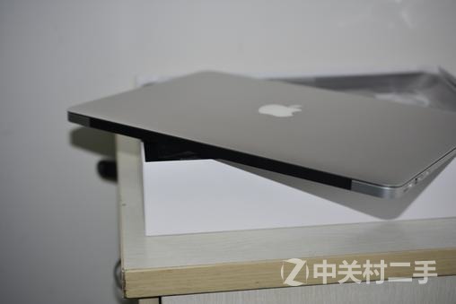 【二手苹果 MacBook MC516ZP\/A 】出售苹果